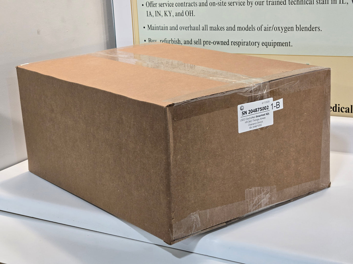 Electromed SmartVest SQL HFCWO Airway Clearance System 8.5 Hours with Adult XL Vest - Refurbished