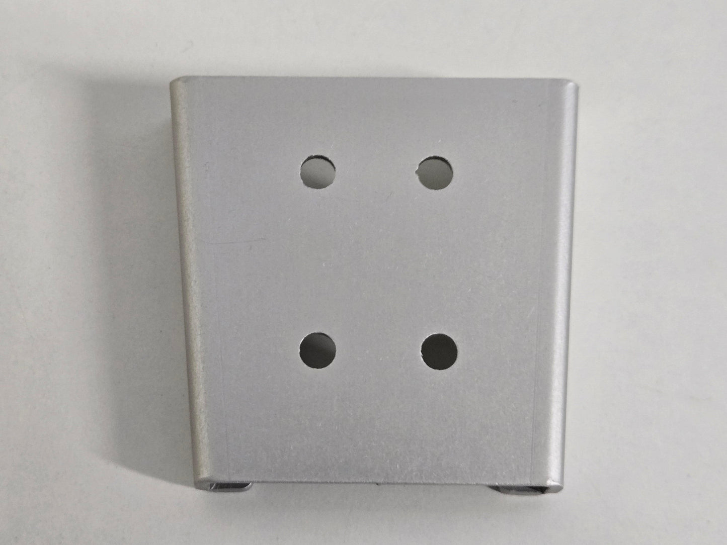 NEW Vyaire Carefusion female dove-tail Bracket 10610 - MBR Medicals