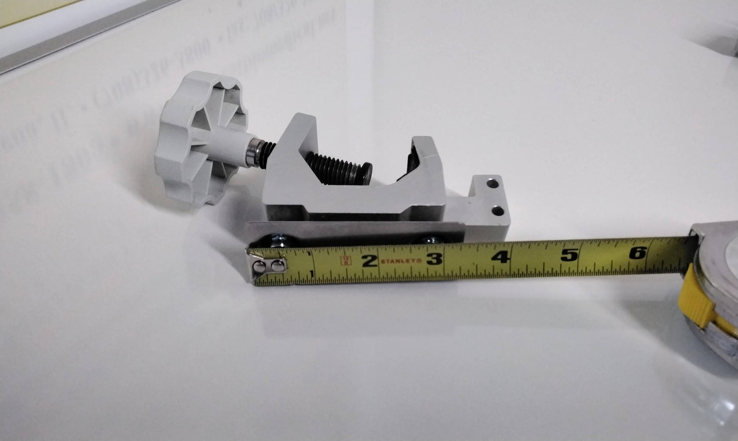 Lot of 2 USED Hospira Plum A+ Pole Clamp 8912 with Free Shipping and Warranty - MBR Medicals