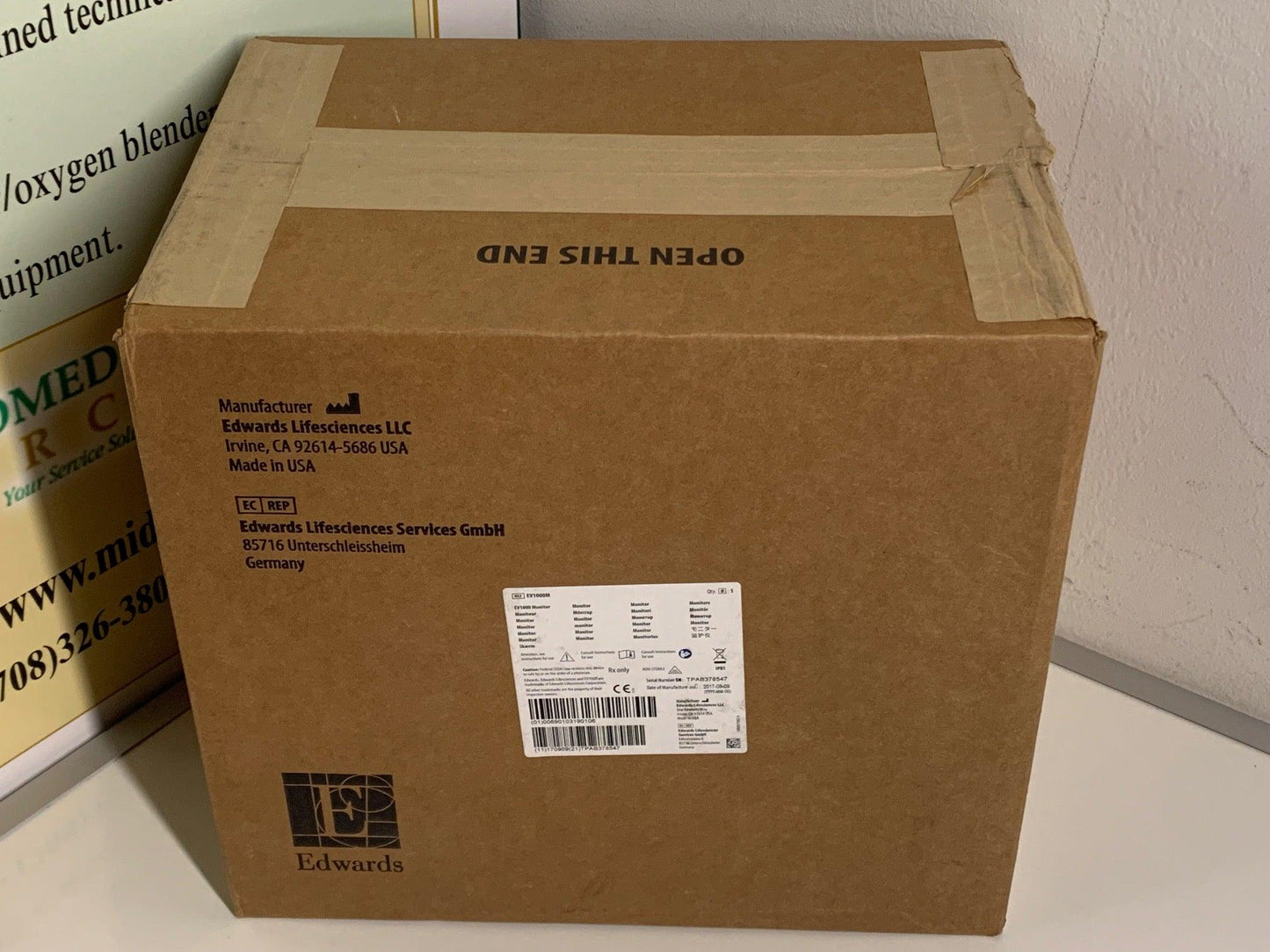 NEW Edwards Lifesciences EV1000 Monitor EV1000M with Bracket EVMB1 - MBR Medicals