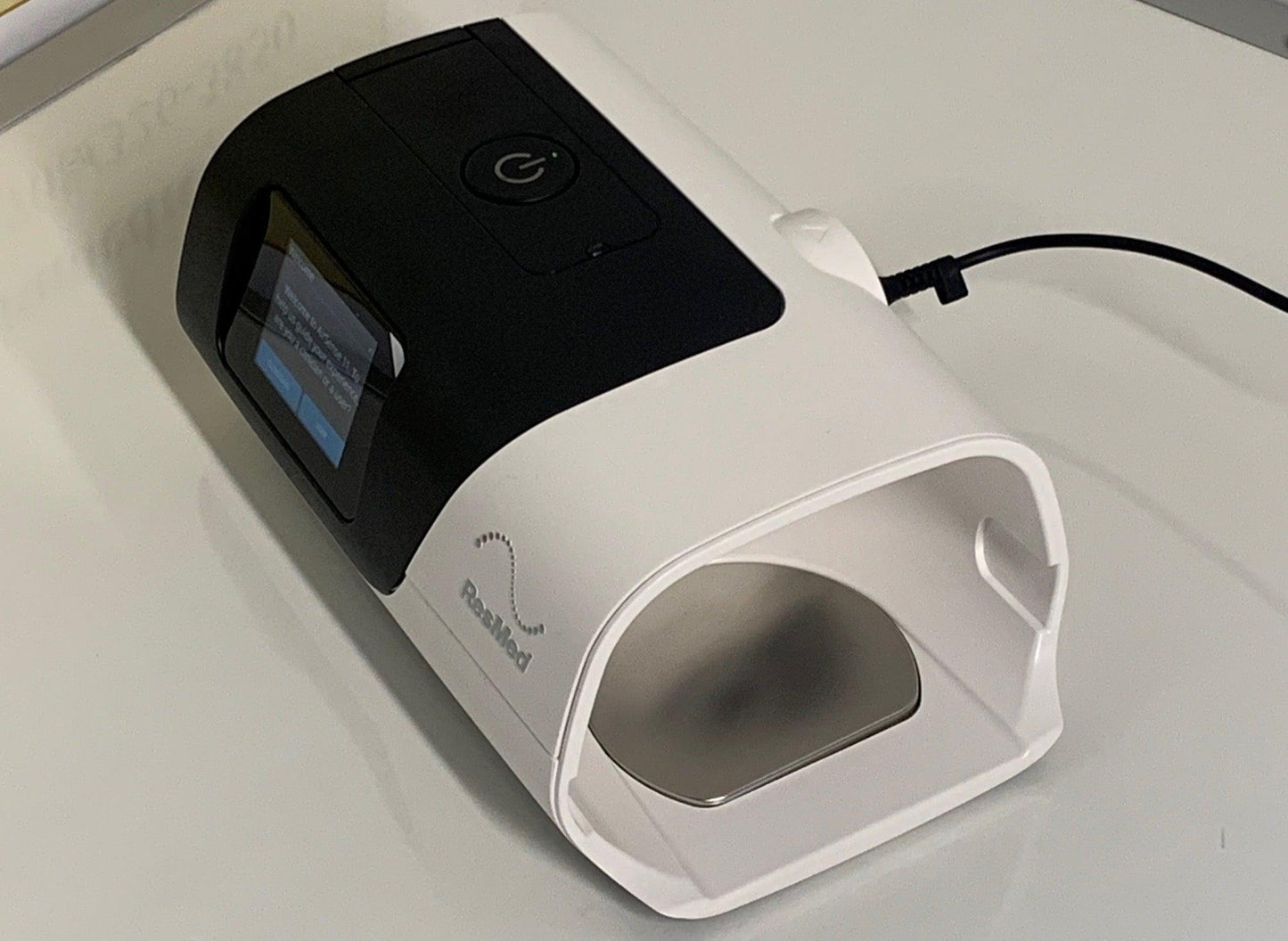 ResMed AirSense 11 AutoSet CPAP Machine Bundle 39000 S11 - New