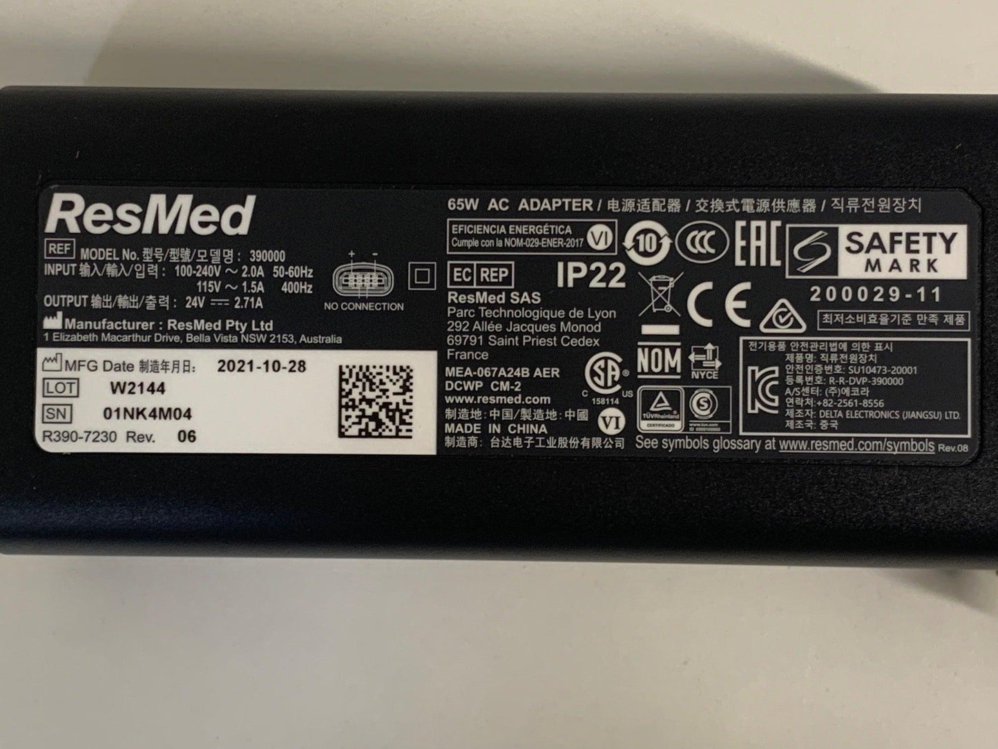 ResMed AirSense 11 AutoSet CPAP Machine Bundle 39000 S11 - New