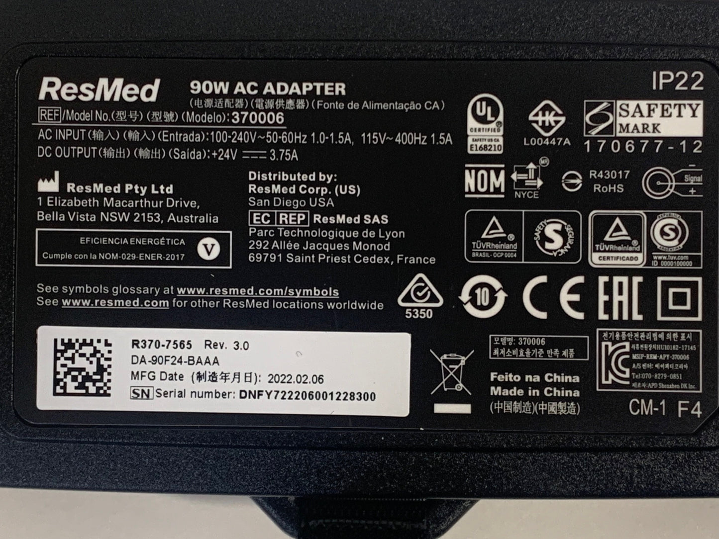 NEW ResMed AirSense 10 AutoSet CPAP Machine Bundle 37382