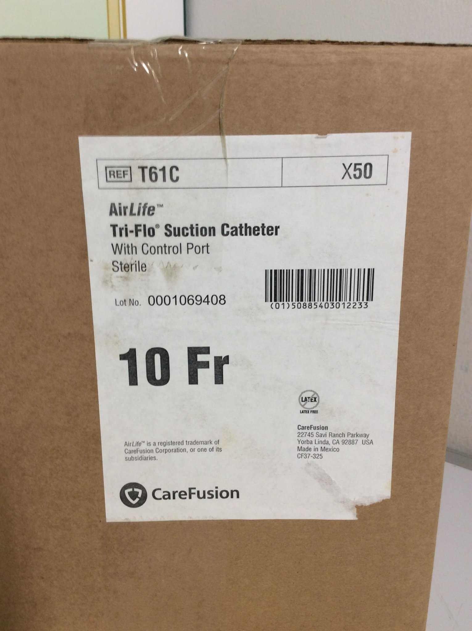 Case of 50 NEW CareFusion AirlLfe Tri-Flo Suction Catheters 10 Fr T61C - MBR Medicals