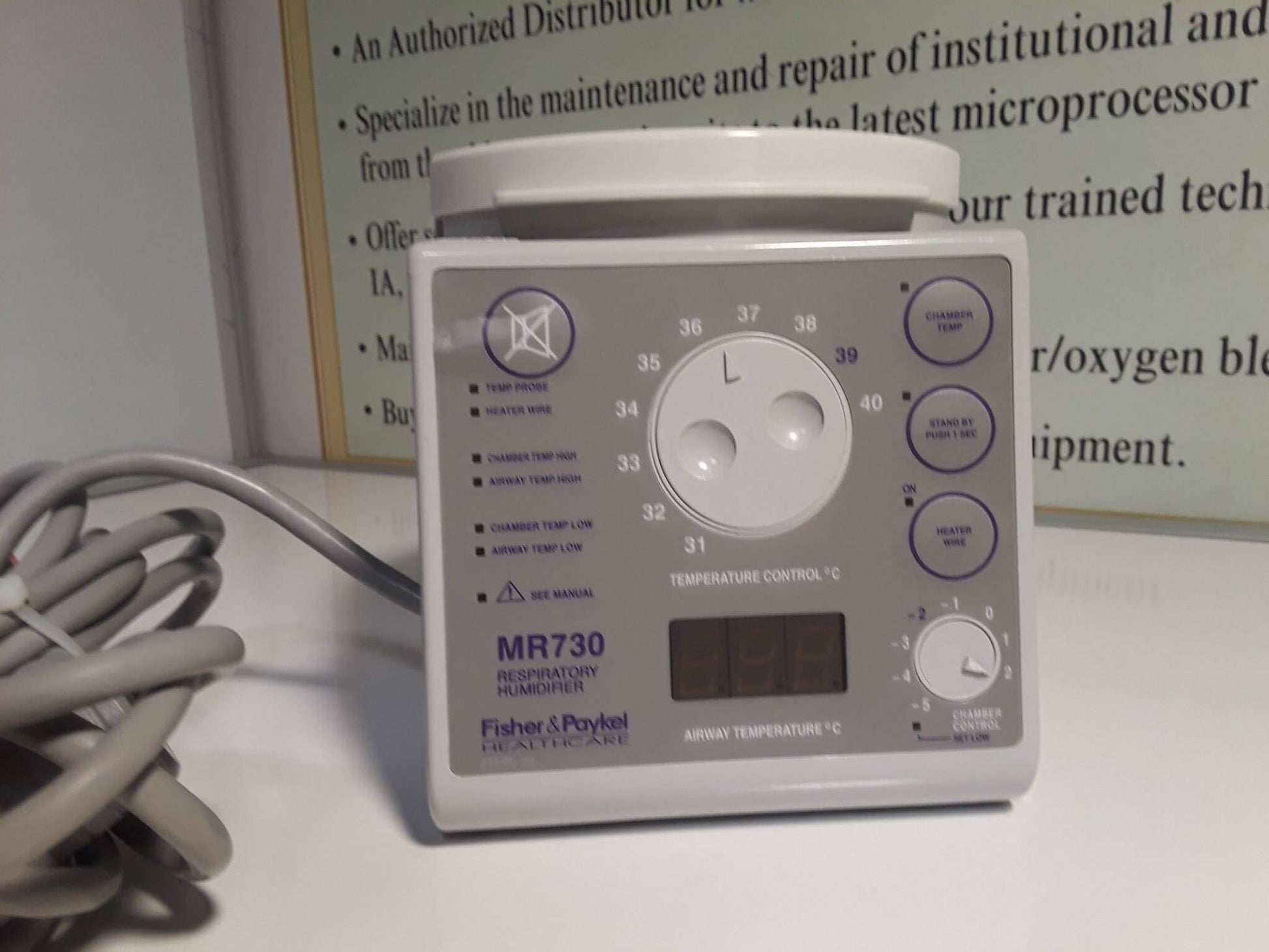 USED Fisher & Paykel Healthcare MR730 Humidifier With Temp Probe - MBR Medicals