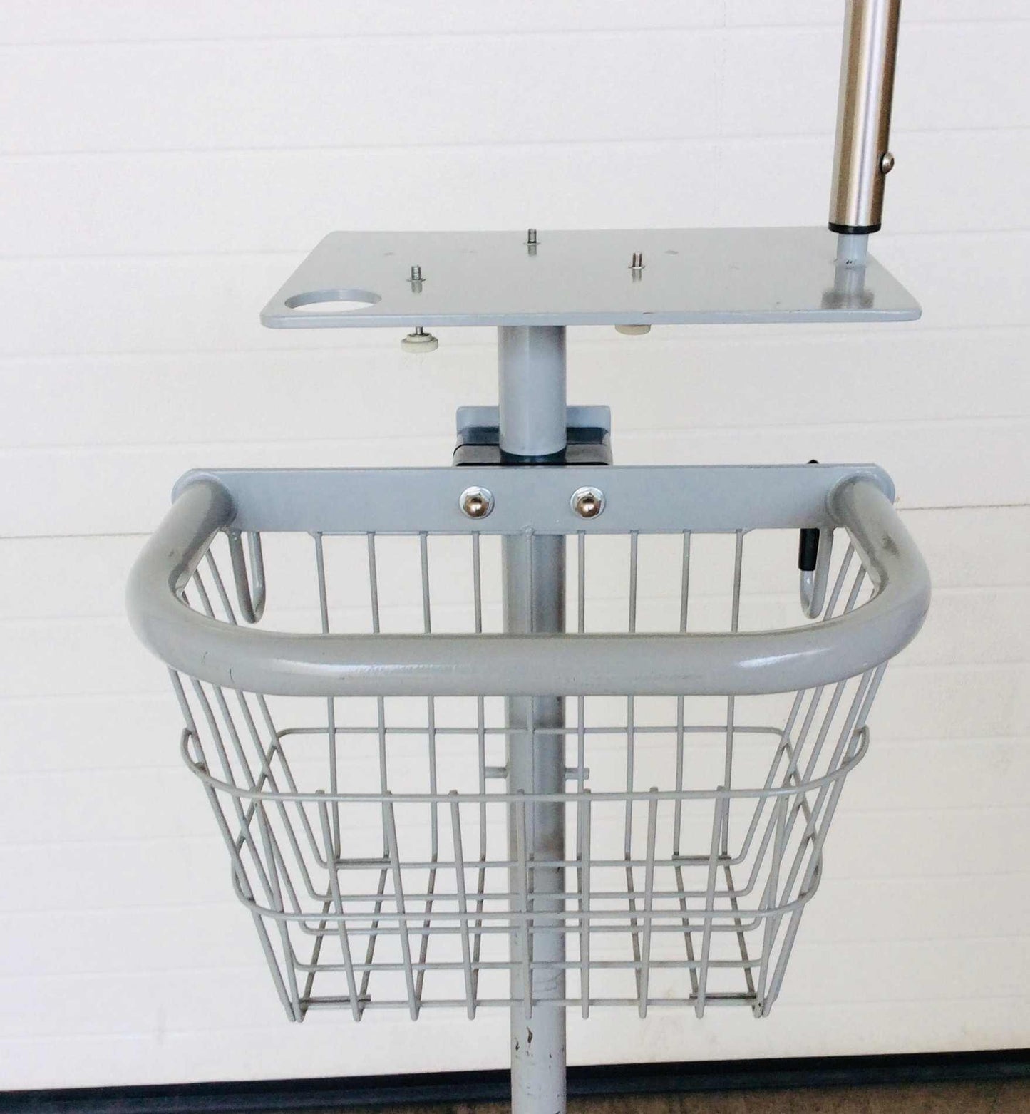 USED Viasys CareFusion Infant Flow SiPAP Rolling Stand with IV Pole and Basket 777237-102 777238 10611 Warranty FREE Shipping - MBR Medicals